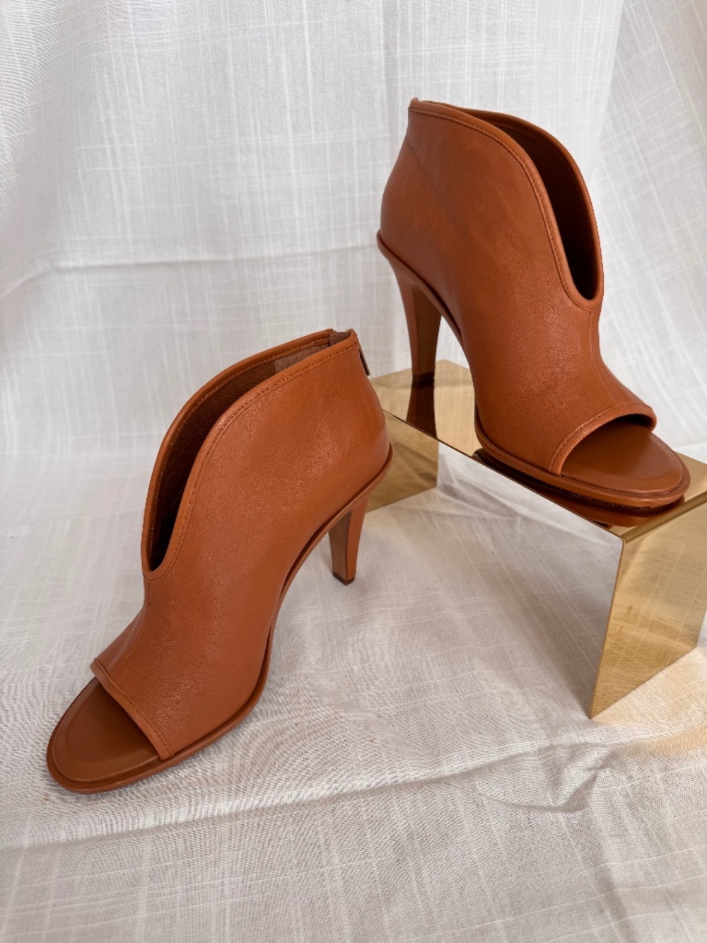 Vince Camuto Peep Toe Leather High Heel Booties Size 11